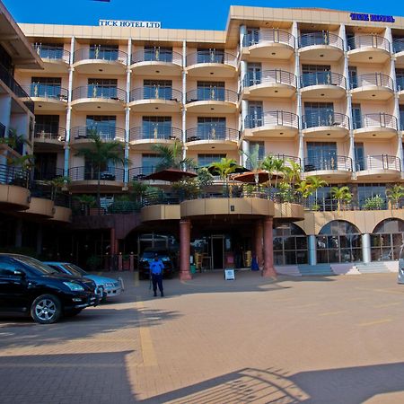 The Tick Hotel Kampala Luaran gambar